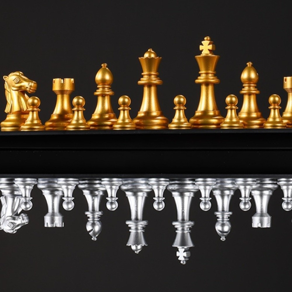 Universal 25/32cm Chessboard M - Magnetic Travel Chess review and price